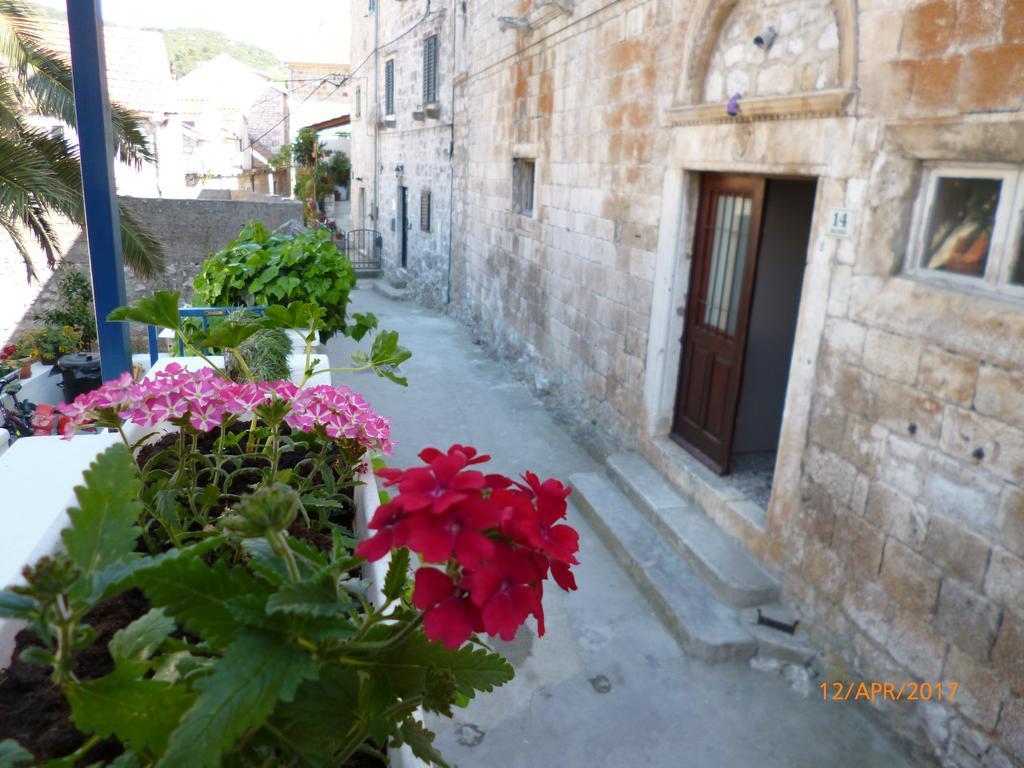 Apartments Haracic Hvar Town Buitenkant foto